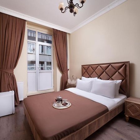 Taxim Cool Hotel อิสตันบูล ภายนอก รูปภาพ