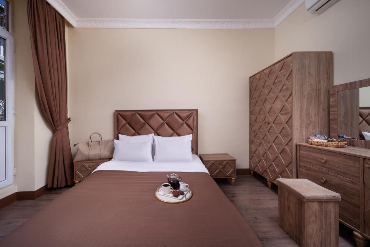 Taxim Cool Hotel อิสตันบูล ภายนอก รูปภาพ